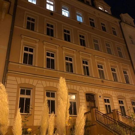 Byt S Krasnou Vyhlidkou Na Hotel Imperial Karlowe Wary Zewnętrze zdjęcie